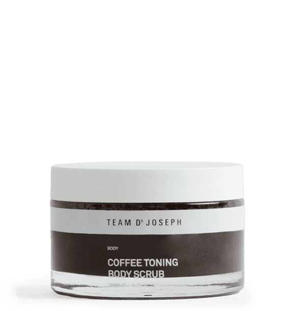 Golden Glow Body Oil sorgt für gefestigte Konturen und ein seidig-weiches Hautgefühl.